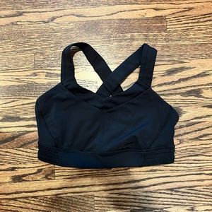 Black Lululemon Sports Bra Sz 6